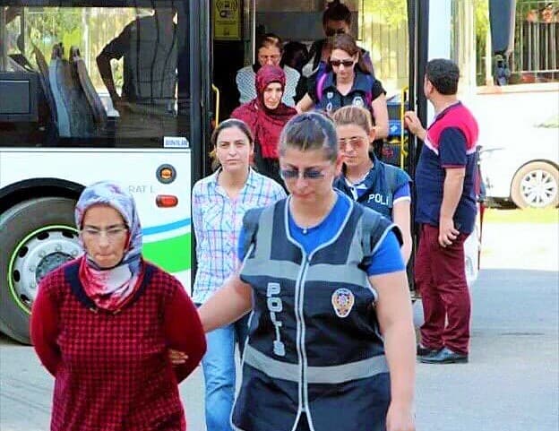Avrupa ve Almanya cadı avını seyretmeye son versin!