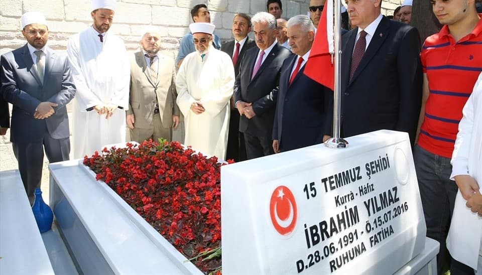 Kurgu Darbesi’nin ‘şehit’ yalanı da bir bir çöküyor:15 Temmuz’da hayatını kaybeden 251 kişiyle ilgli yalan, TC. savcılık belgesinde