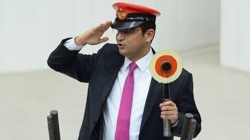 CHP’li Özel’in ‘Meriç’ sözlerine tepkiler çığ gibi: “Sen ancak AKP’nin Edirne bekçisi olursun!”