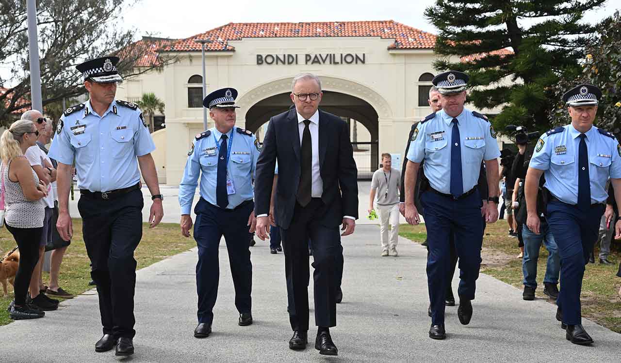 Bondi’de büyük yas: Başbakan Albanese ‘Nefretin ve şiddetin Avustralya’da yeri yok’