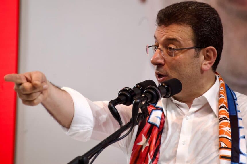 Mahkeme Başkanı ile İmamoğlu arasında gerilim çıktı:Hakim’den salonu boşaltma kararı