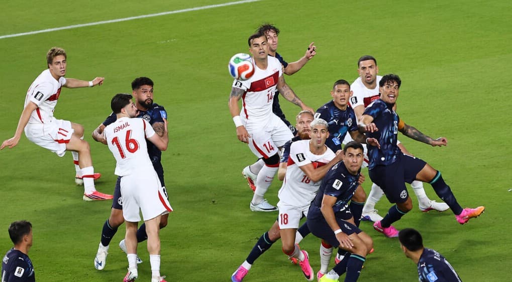On kişi kalan Paraguay karşısında hüsran: Türkiye dünya kupasına puansız veda etti