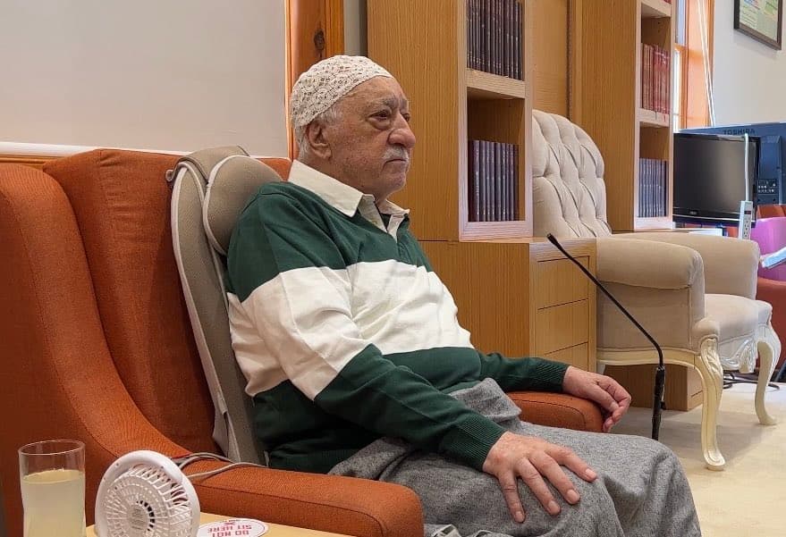 İzmir’de soykırım operasyonu: ‘Sosyal medyada Gülen’i öven’ 6 kişiye gözaltı