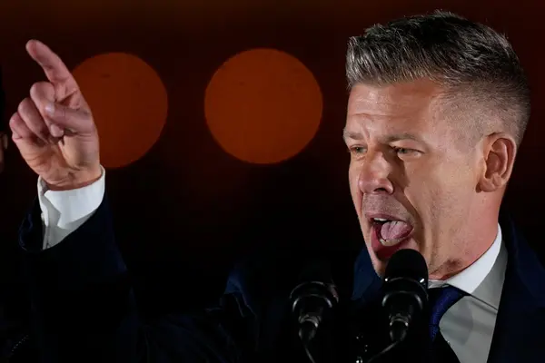 16 yıllık Orban rejimini yıkan Magyar’dan Trump’a rest: Ben aramayacağım, o arayabilir