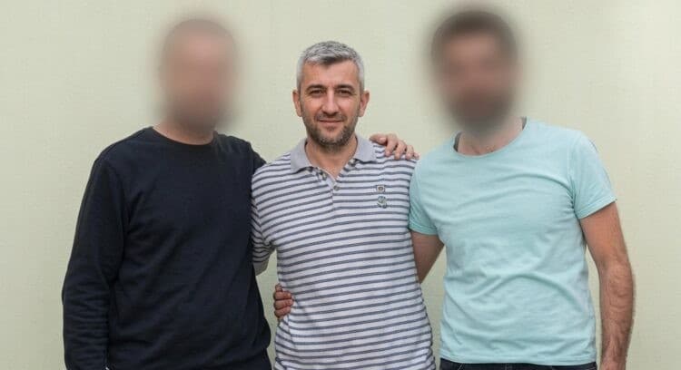 Kanser tedavisi gören KHK’lı komiser Bülent Kemik, 51 yaşında vefat etti