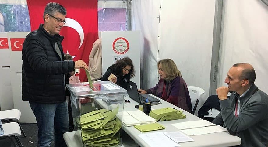 Yurt dışında, 3 milyon 416 bin 98 seçmen bulunuyor: Avustralya’daki 53 bin 902 kişi bu Cumartesi oy kullanmaya başlayacak