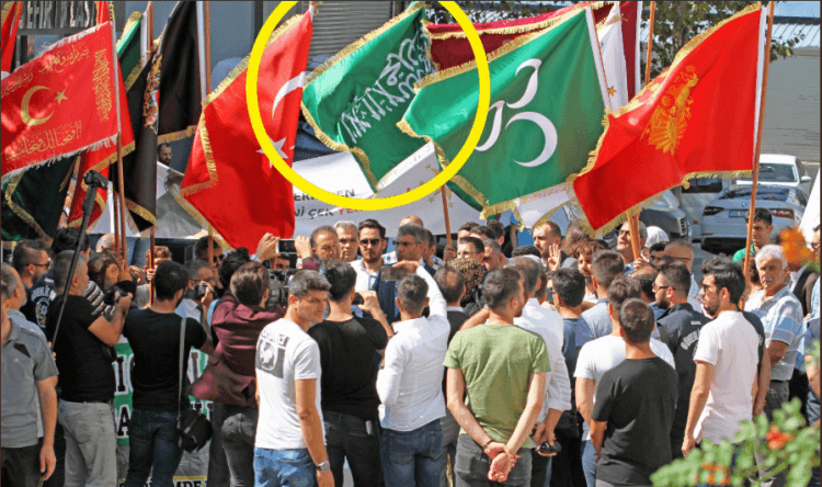‘Demokrasi ve Şehitler Mitingi’ için Yenikapı’da yapıldı