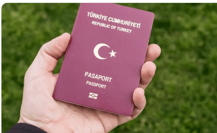 Türkiye’de İngiltere şoku: Diplomatik pasaportlulara vize şartı!