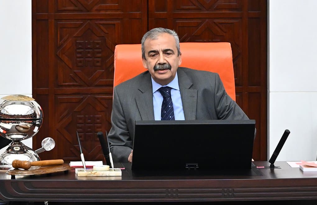 Sırrı Süreyya Önder’in, doktorları: Başka bir kırılma noktasına gelmiş bulunmaktayız