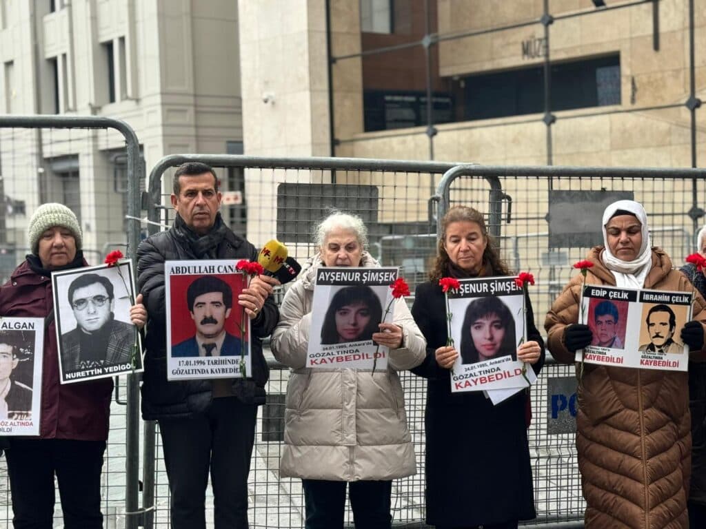 Cumartesi Anneleri 1087. haftada ‘Ayşenur Şimşek’ için adalet istedi