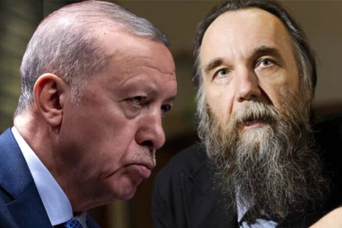 Rus stratejist Dugin, Erdoğan’ı 15 Temmuz’la tehdit etti: “Çok yardım ettik, pişman olacaksınız”