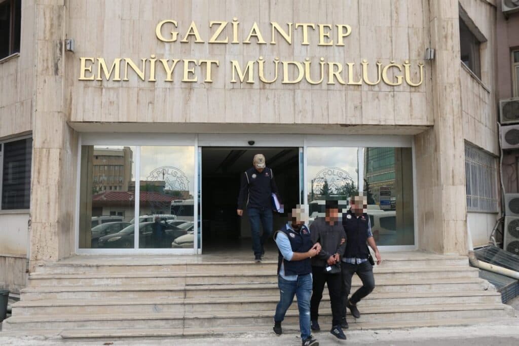 47 ilde nefret opresyonu: Gaziantep Emniyet’te gözaltına alınan öğrenci sayısı 320 oldu