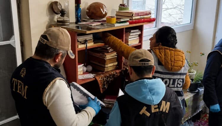4 İlde Hizmet Hareketi gönüllüsü iddiasıyla 21 kişiye gözaltı