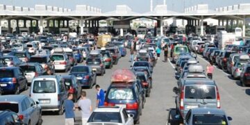 Gurbetçi ‘döneriz’ diye villa yaptı, kapısını açan yok