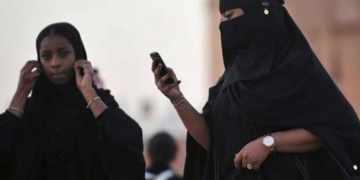 Suudi Arabistan’da kadınlar boşandıklarını kısa mesajla öğrenecek