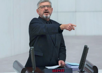 AKP kadar İslam’a ve Müslümanlara zarar veren bir iktidar hiç olmadı