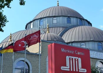 Alman Devleti, DİTİB imamlarını Aşağı Saksonya’daki cezaevlerinde çalıştırmama kararı aldı