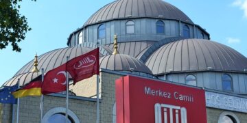 Alman Devleti, DİTİB imamlarını Aşağı Saksonya’daki cezaevlerinde çalıştırmama kararı aldı