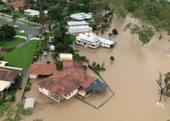 Townsville flood zone could face ‘tornado’-strength winds, more rain as records tumble