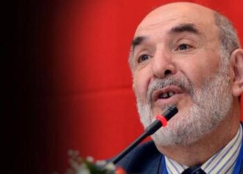 Ahmet Taşgetiren bir kez daha işinden kovuldu