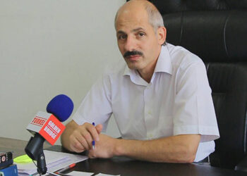 Türkiye Büyükelçiliği olayı doğruladı: Türk müdürün 9 yaşındaki çocuğa tacizi Kırgızistan Meclisi’nde