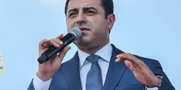 Avrupalı vekillerden Demirtaş’a mektup:  Sevgili dostum, yargı zulmünü durduracağız