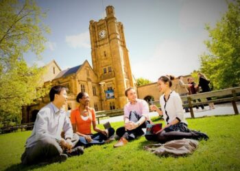Avustralya Yüksek Öğretimde lider ülke: Melbourne Üniversitesi, Asya-Pasifik’in ‘en iyi ilkleri’ arasında