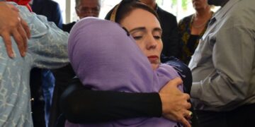 The Economist: Erdoğan terör saldırısını oy için kullandı; Ardern sağduyusuyla takdir topladı