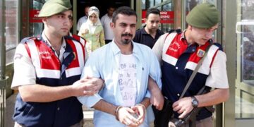 Gazeteci Baransu: 2029 belge teslim ettim, görmediğimiz bir belgeden suçlanıyoruz