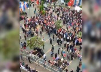 Elazığ, Van, Erzurum, Ağrı ve Muş plakalı otobüsler, Erdoğan’ın Hakkari mitingine insan taşıdı