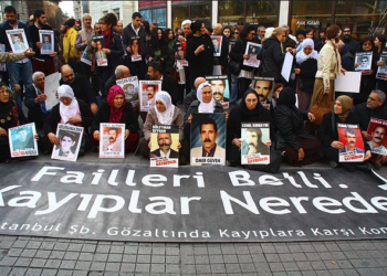 Cumartesi Anneleri gözaltına kaybedilen kadınları andı