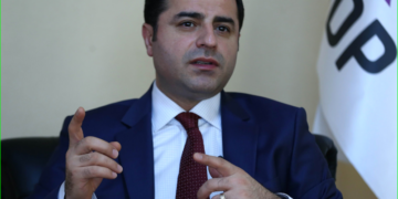 Demirtaş’tan ‘sadece kayyım atanan illerde değil, her yerde oy kullanın’ çağrısı