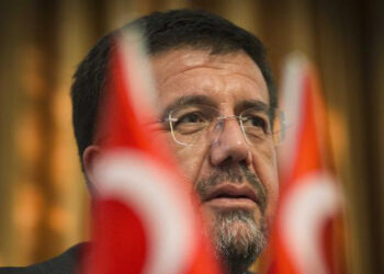 AKP’li Zeybekci: İçkiye niye dokunayım yahu, olur mu öyle şey?