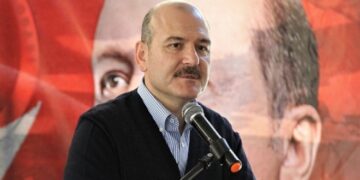 AKP’li Bakan: Kaybedersek, anamızdan emdiğimiz sütü burnumuzdan getirirler