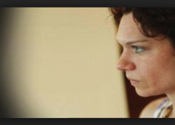 Aslı Erdoğan: Türkiye’ye dönme umudum azalıyor, en az 10 yıl yurt dışında geçirmek üzere plan yapmam gerekiyor