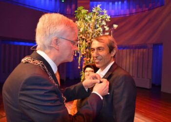 Hizmet Gönüllüsü Dursun Can’a Kraliyet Nişanı