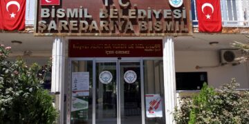 Ziya Pir: Bismil’de AKP kayyımı belediye binasını hibe etti