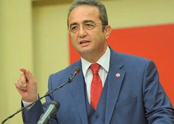 CHP’li Tezcan: İçişleri Bakanlığı devrede, seçimin iptali için listelerle evlere giriliyor