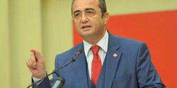 CHP’li Tezcan: İçişleri Bakanlığı devrede, seçimin iptali için listelerle evlere giriliyor