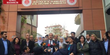 Diyarbakır Belediye Başkanı,  AKP’li kayyımın yaşadığı lüks ve  şatafatı böyle deşifre etti: