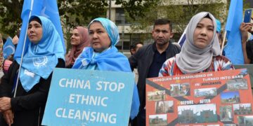 Melbourne’de Çin protesto edildi: Uygurlara yönelik soykırım politikalarını durdurun