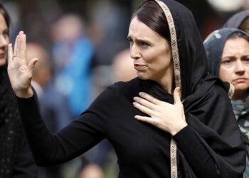 Başbakan Jacinda Ardern: Yeni Zelandalıları güvende tutmak için her taşın altına bakılacak