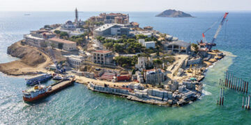 Turizm eski Bakanı Ertuğrul Günay: Demokrasi ve özgürlük değil beton ve turizm adası