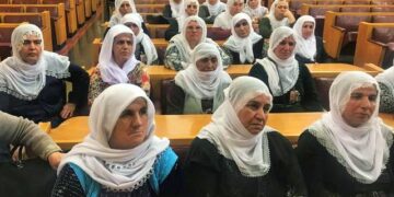 Annelerin Meclis’teki oturma eylemi sona erdi