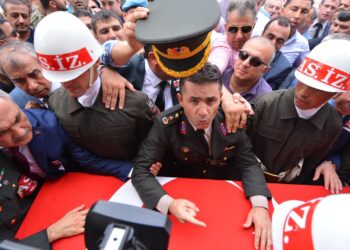 Yarbay Alkan: Madem 22 bin kişi örgüt üyesi o gece niye darbeye katılmadılar