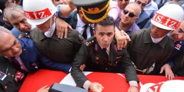 Yarbay Alkan: Madem 22 bin kişi örgüt üyesi o gece niye darbeye katılmadılar