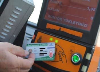 AKP, İmamoğlu’nun vaatlerine konarak Meclis’ten geçirdi: Öğrenci akbili 80’den 40 TL’ye, suya ise yüzde 40 indirim