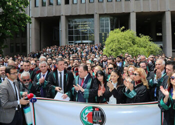 49 barodan, YSK’ya tepki: Tarihimizde kara bir leke olarak yerini alacaktır