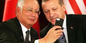 Malezya’da yolsuzluktan yargılanan Necip Rezak’ın serveti hazineye aktarılacak