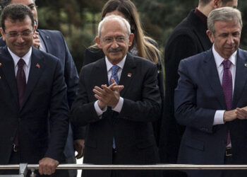 Kılıçdaroğlu, binlerce partiliye seslendi: Darbeyi 800 bin oyla çözdük